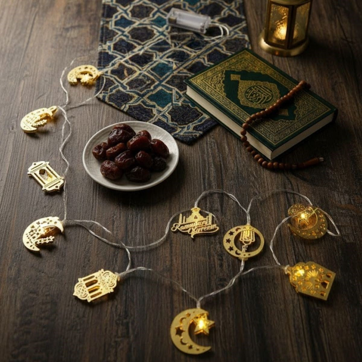 10 Adet Sarkıtlı Karışık Ramazan Temalı LED Işık – Pilli 2 Metre Ramazan Süsü, İslami Dekorasyon, Ev ve Mekanlar İçin Dekoratif Ortam Aydınlat